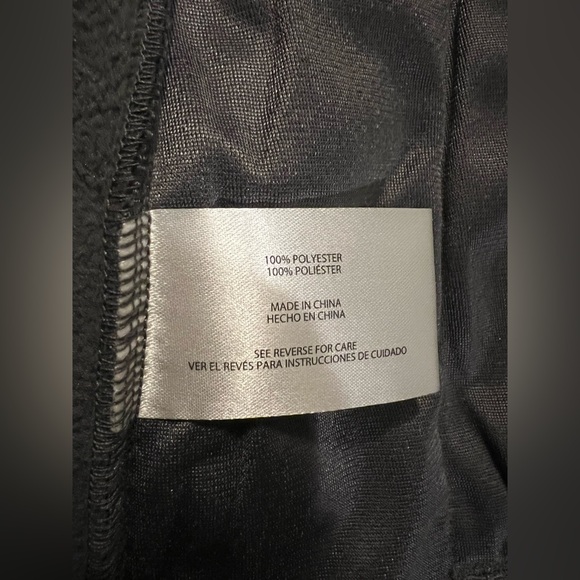 NWT Eddie Bauer fleece vest. Size XL. - Picture 5 of 6